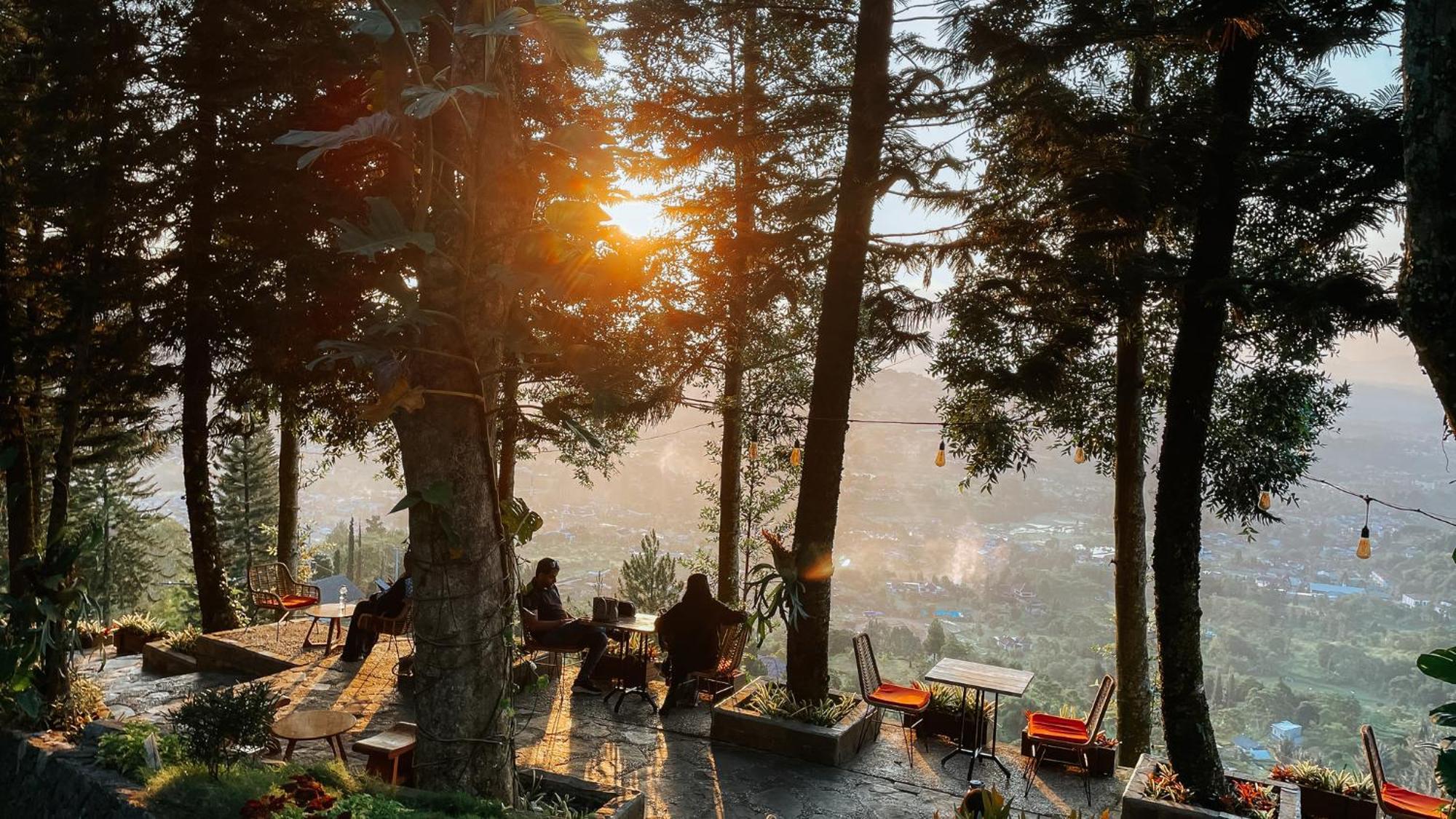 צ'יסרואה Damar Langit Resort מראה חיצוני תמונה