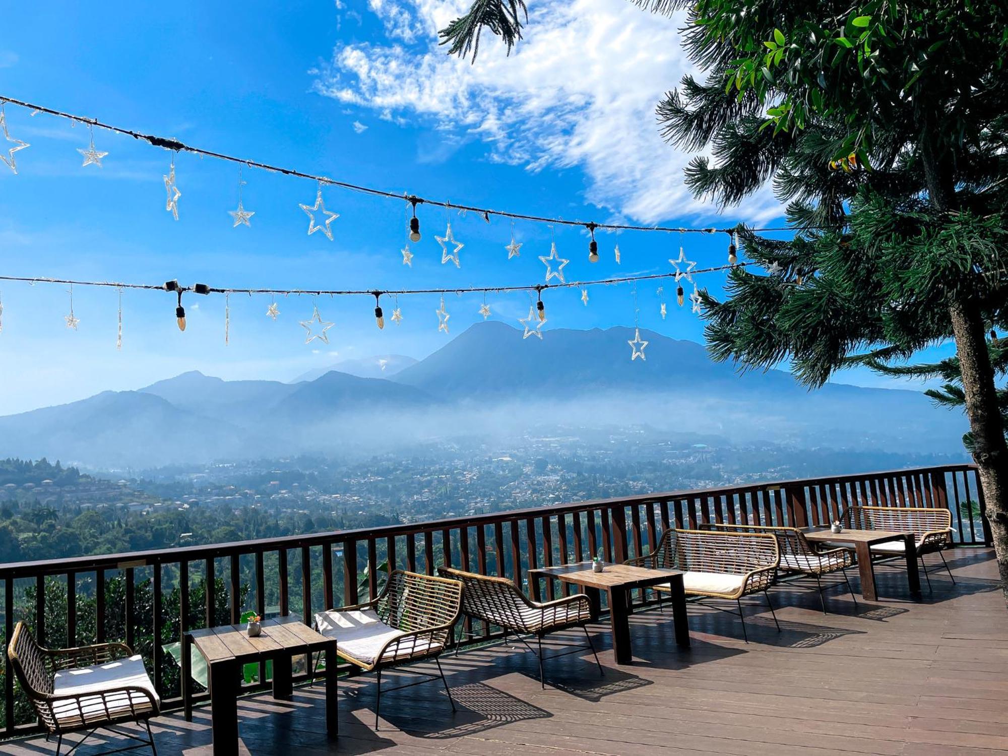 צ'יסרואה Damar Langit Resort מראה חיצוני תמונה