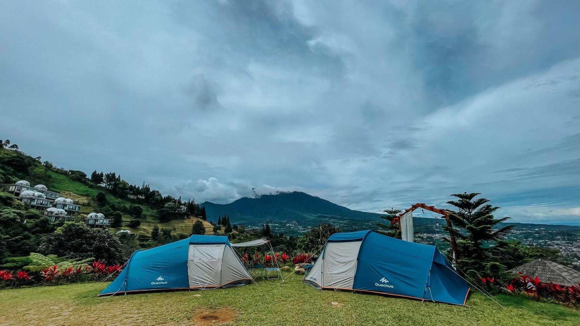צ'יסרואה Damar Langit Resort מראה חיצוני תמונה