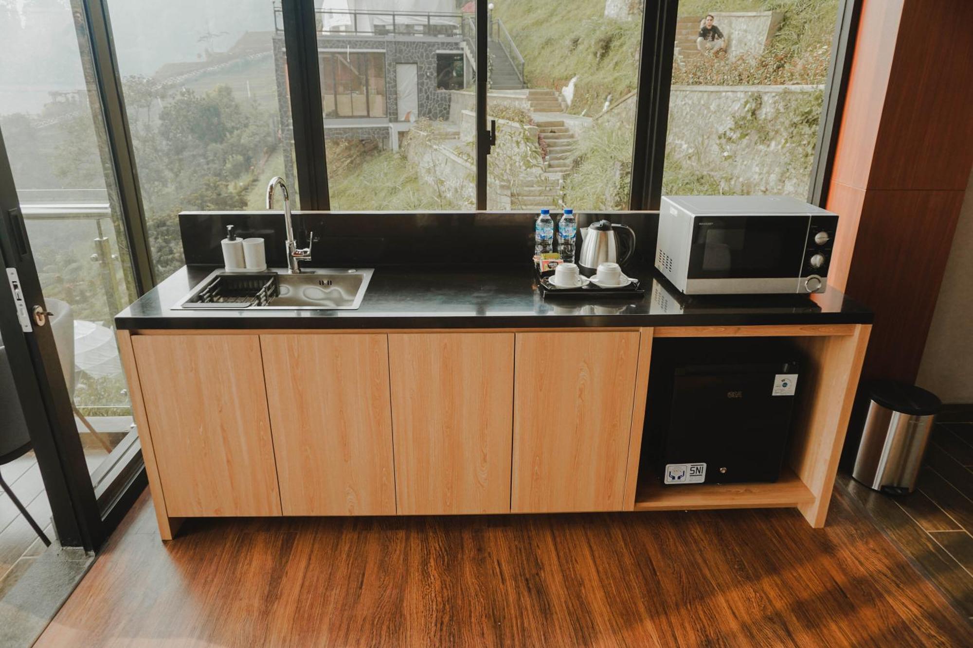 צ'יסרואה Damar Langit Resort מראה חיצוני תמונה